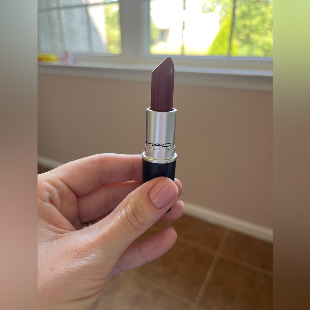 Mac lipstick D for Danger